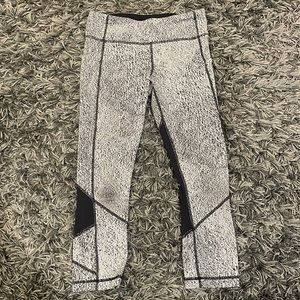 Lululemon leggings. Size 6